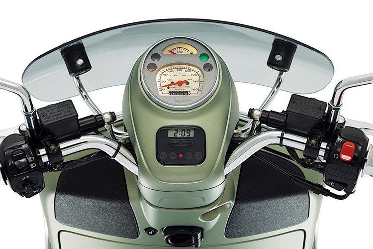 Piaggio ra mat xe ga Vespa GTS 300 Sei Giorni cuc chat-Hinh-4